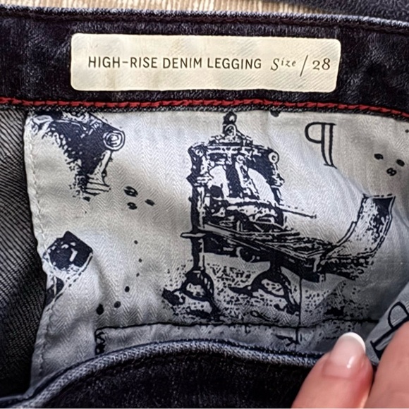 ✨Pilcro And The Letterpress✨ Anthropologie High Rise Denim Leggings Jeans Sz 28 - Picture 11 of 16